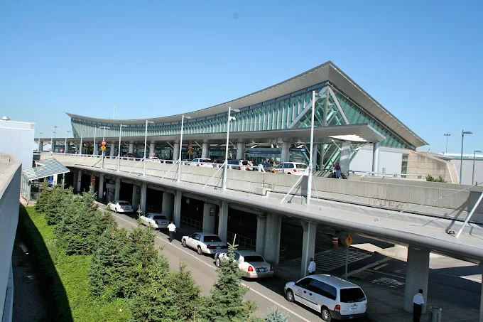 Buffalo Airport Limo Services – Luxury Pickups and Drop-offs at BUF Airport